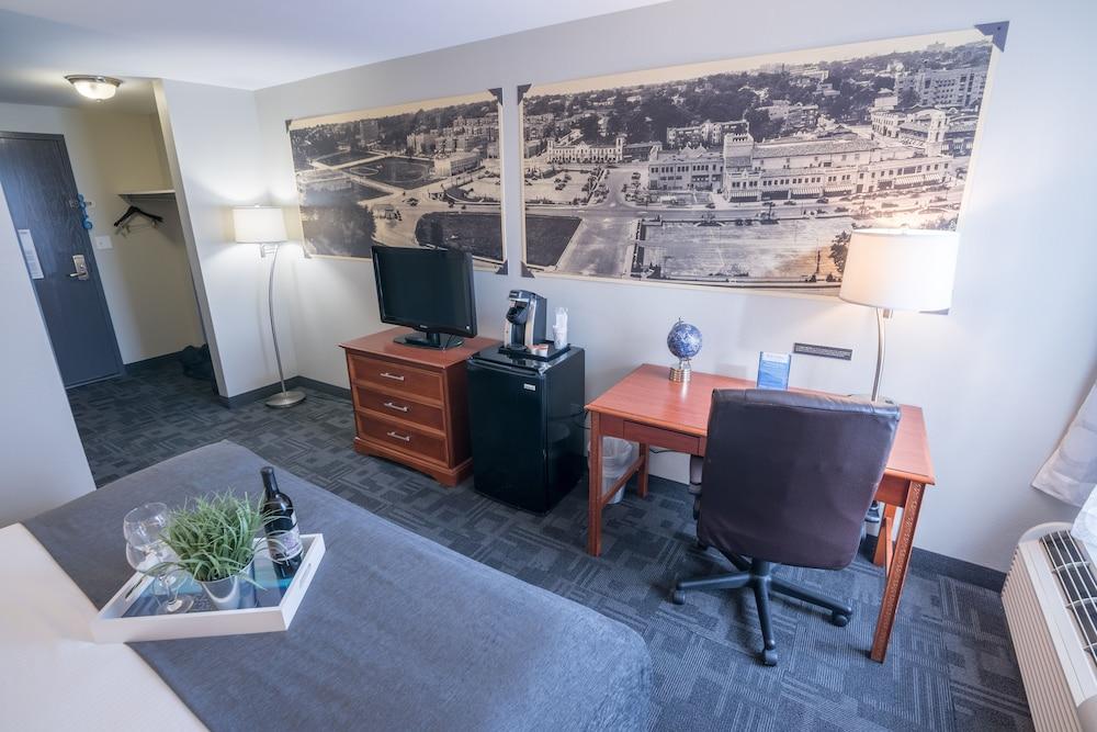 Hotel Westport Kansas City, Tapestry Collection By Hilton Buitenkant foto