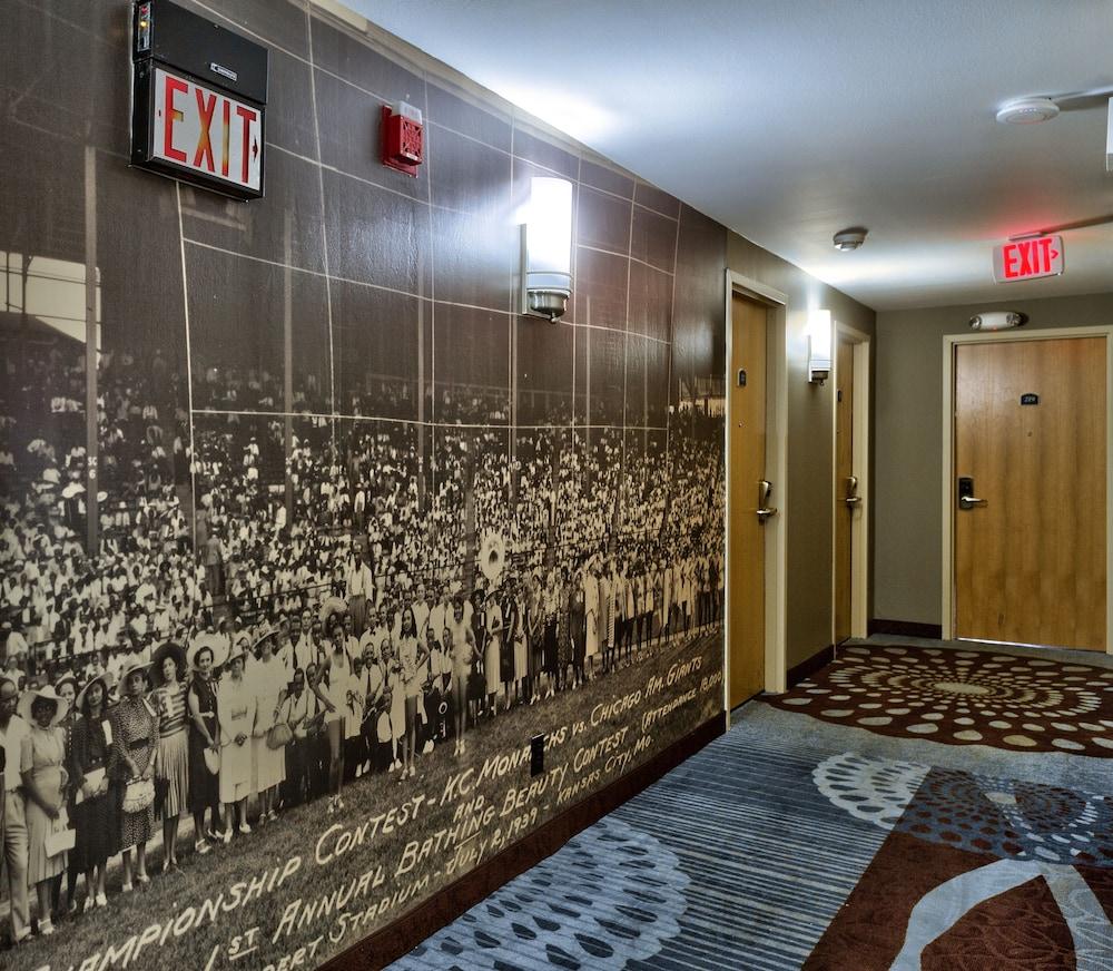 Hotel Westport Kansas City, Tapestry Collection By Hilton Buitenkant foto